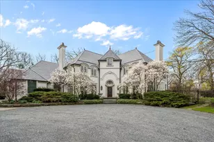 1315 Abington Cambs Dr, Lake Forest, IL 60045 - Photo 2