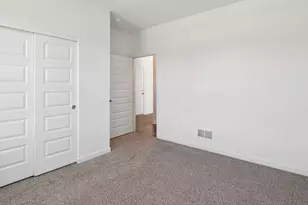 6302 Redwood Trl, Wonder Lake, IL 60097 - Photo 12