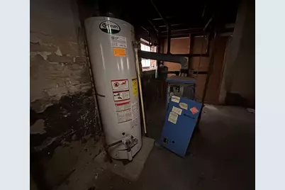 8239 S Kenwood Avenue, Chicago, IL 60619 - Photo 36