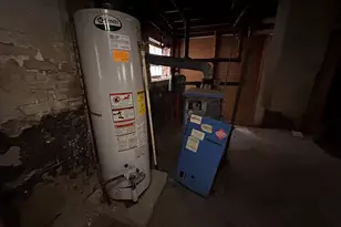 8239 S Kenwood Ave, Chicago, IL 60619 - Photo 36