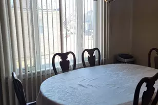 7710 W 66th St, Bedford Park, IL 60501 - Photo 6