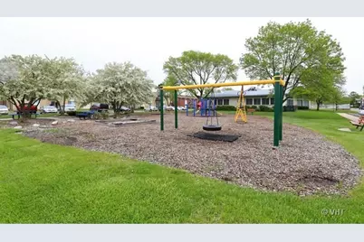 8928 N Steven Drive #2D, Des Plaines, IL 60016 - Photo 14