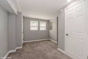 1060 N Spaulding Ave, Chicago, IL 60651 - Photo 12