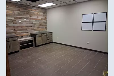 850 W Bartlett Road, Bartlett, IL 60103 - Photo 18