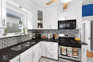 3320 W 60th Pl, Chicago, IL 60629 - Photo 12