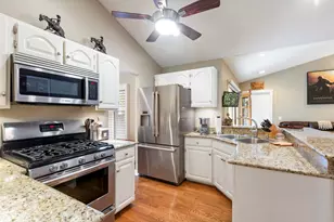 6 Hastings Ln, Lincolnshire, IL 60069 - Photo 8