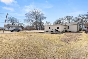 1002 N Oakley Ave, Streator, IL 61364 - Photo 32