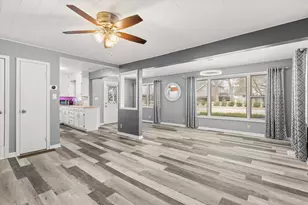 1002 N Oakley Ave, Streator, IL 61364 - Photo 12