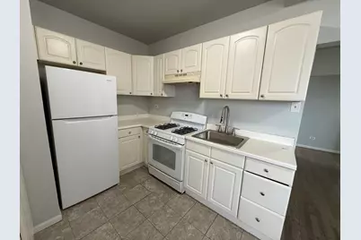 [Address not provided], Berwyn, IL 60402 - Photo 2