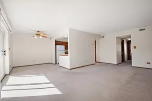 8160 168th Pl, Tinley Park, IL 60477 - Photo 2