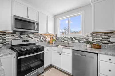 2027 N Michigan Avenue, Davenport, IA 52804 - Photo 12