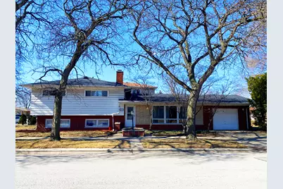2900 W 100th Place, Evergreen Park, IL 60805 - Photo 1