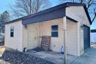 938 E Garden St, Dekalb, IL 60115 - Photo 14