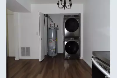 3069 4th Street #4, Moline, IL 61265 - Photo 8