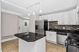 4548 S Indiana Ave, Chicago, IL 60653 - Photo 6