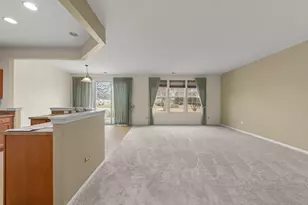 1528 Countryside Dr, Shorewood, IL 60404 - Photo 4