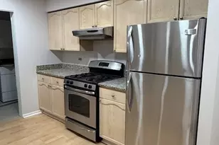 726 N Gary Ave, Carol Stream, IL 60188 - Photo 2