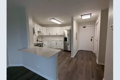 1 Renaissance Place #408, Palatine, IL 60067 - Photo 4