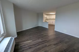 1 Renaissance Pl, Palatine, IL 60067 - Photo 8