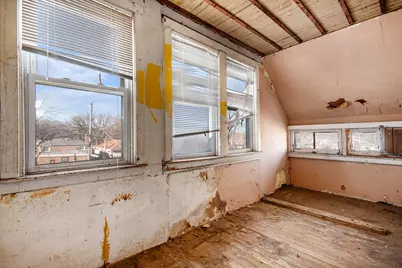 9158 S Clyde Avenue, Chicago, IL 60617 - Photo 18