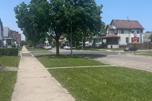 5847 W Erie St, Chicago, IL 60644 - Photo 4