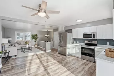 368 33rd Avenue Court, East Moline, IL 61244 - Photo 6