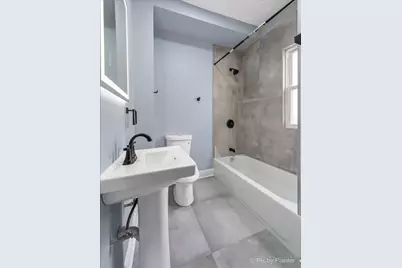 8030 S Constance Avenue, Chicago, IL 60617 - Photo 10