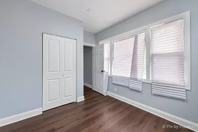 8030 S Constance Avenue, Chicago, IL 60617 - Photo 16