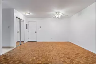 930 Beau Dr, Des Plaines, IL 60016 - Photo 4