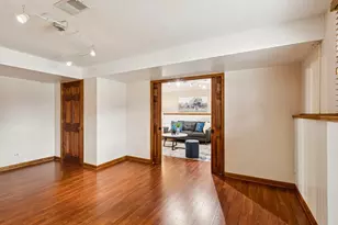 10 S Deerpath Dr, Vernon Hills, IL 60061 - Photo 32