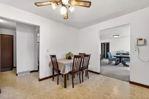 9506 Henninger Dr, Belvidere, IL 61008 - Photo 12