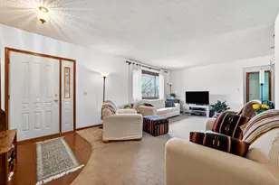 9506 Henninger Dr, Belvidere, IL 61008 - Photo 6