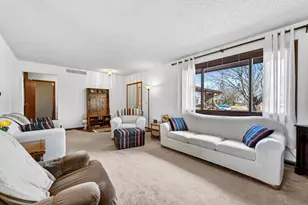 9506 Henninger Dr, Belvidere, IL 61008 - Photo 8