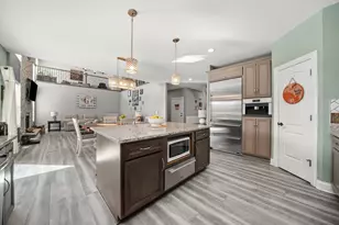 405 Locust Ln, Peotone, IL 60468 - Photo 14