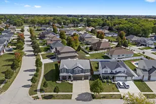 405 Locust Ln, Peotone, IL 60468 - Photo 6