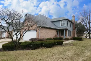 230 Benton Ln, Bloomingdale, IL 60108 - Photo 1