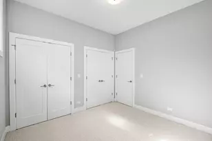 3708 W Cornelia Ave, Chicago, IL 60618 - Photo 26