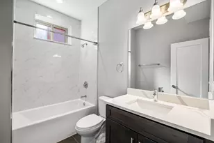 3708 W Cornelia Ave, Chicago, IL 60618 - Photo 28
