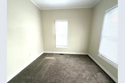 518 E Noleman Street, Centralia, IL 62801 - Photo 6