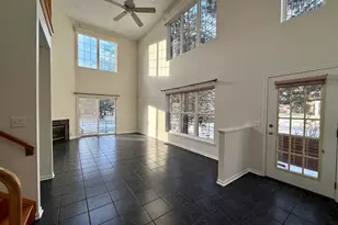 362 Town Pl Cir, Buffalo Grove, IL 60089 - Photo 2