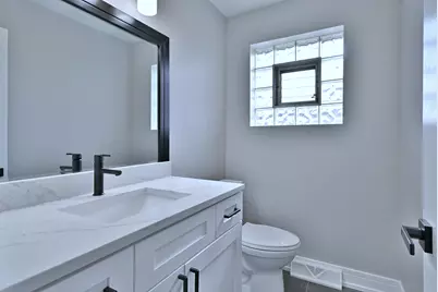 5435 N Mobile Avenue, Chicago, IL 60630 - Photo 14