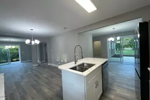 5547 S Peck Ave, Countryside, IL 60525 - Photo 12