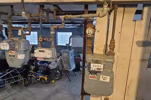 6551 N Sacramento Ave, Chicago, IL 60645 - Photo 8