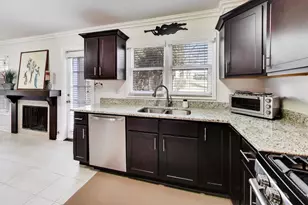 1037 Wheaton Oaks Dr, Wheaton, IL 60187 - Photo 10