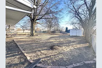 2125 N Nevada Avenue, Davenport, IA 52804 - Photo 20