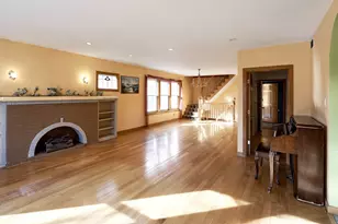 6430 N Maplewood St, Chicago, IL 60645 - Photo 4