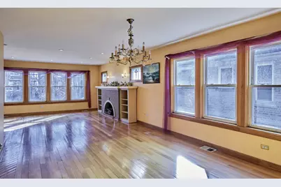 6430 N Maplewood Street, Chicago, IL 60645 - Photo 2