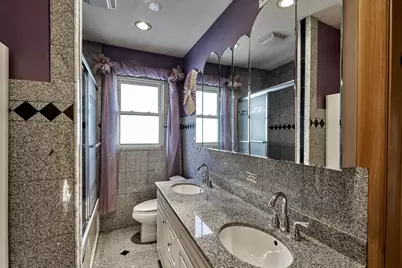 6430 N Maplewood Street, Chicago, IL 60645 - Photo 8