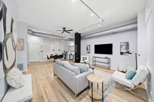 1448 N Orleans St, Chicago, IL 60610 - Photo 4