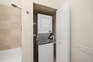 1448 N Orleans St, Chicago, IL 60610 - Photo 22